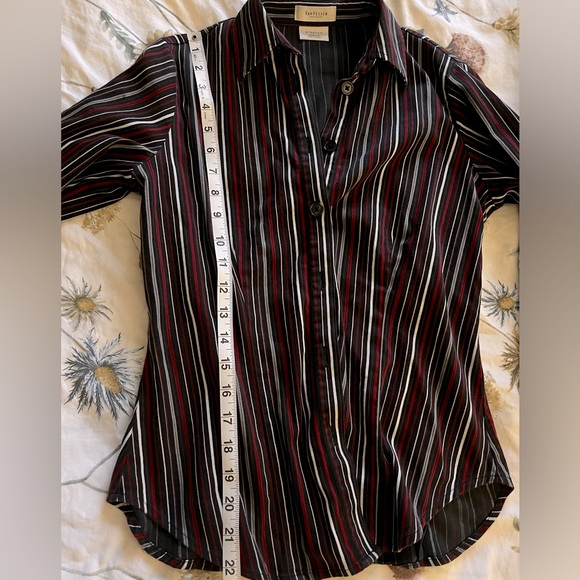 Van heusen women’s striped button down - Picture 5 of 5